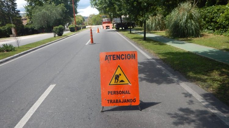 Desembancaron y limpiaron alcantarillas de la Avenida “Santos Ortiz” y la Ruta 20