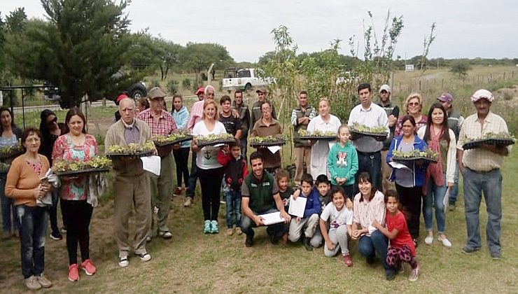 Esta semana el Plan de Fomento Frutihortícola llegó a cinco parajes de Pedernera