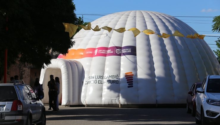 El stand de Polo Godoy Rojo presente en los festejos de la localidad de San Martín