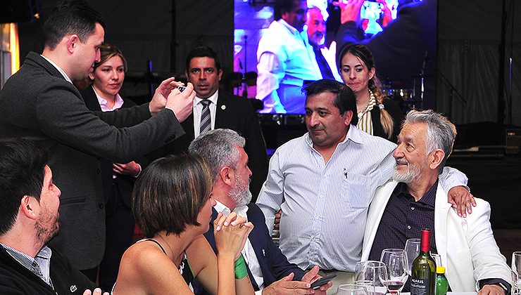 Miles de empleados públicos de Pueyrredón celebraron su día junto al gobernador