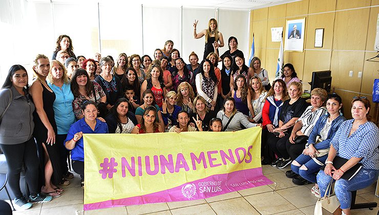 Adriana Bazzano se reunió con mujeres asistidas por la Secretaría de la Mujer