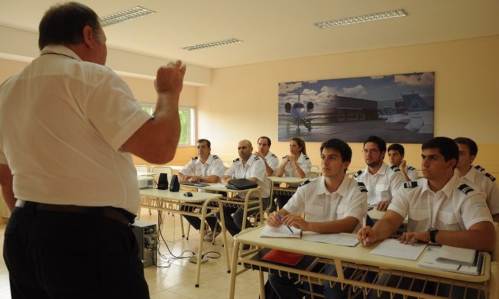 El EDA desarrolla una plataforma para dictar cursos a distancia