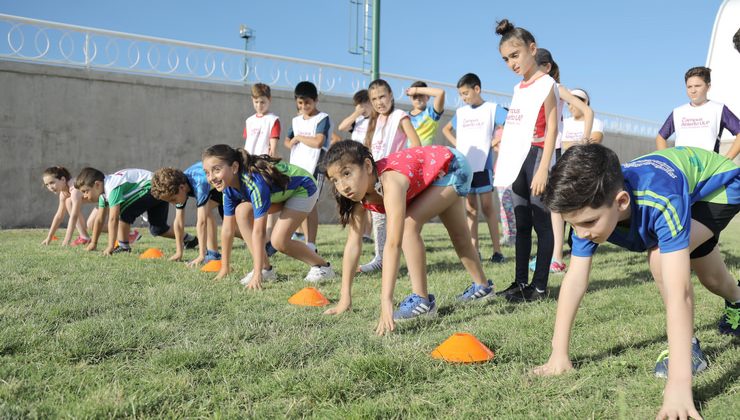 El equipo de mini atletismo cerró el año con un encuentro deportivo