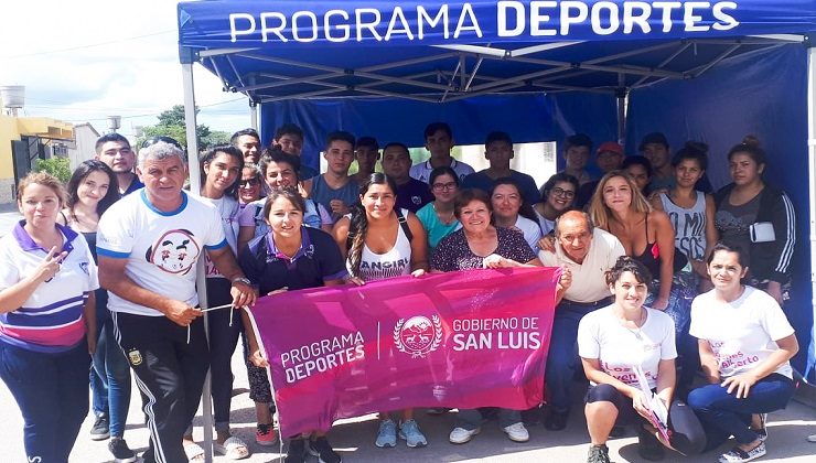 “Merenderos en Acción”: jóvenes beneficiarios de las becas 22AG fueron capacitados para arbitrar en el torneo