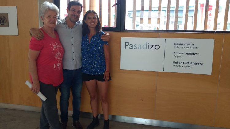 Abrió la exposición de arte “Pasadizo” en la Casa del Poeta