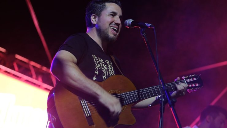 Zumba y buena música en el Centro Cultural Puente Blanco