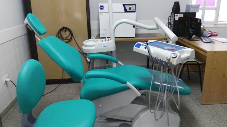 Instalaron cinco sillones odontológicos en diferentes centros de salud