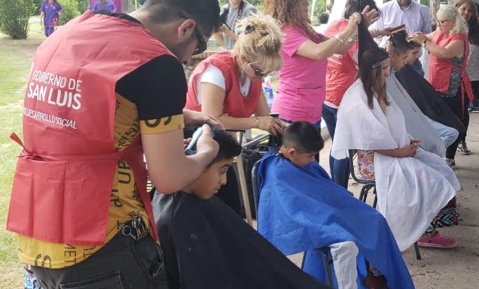 Las Brigadas de Peluquería Solidaria continúan en acción