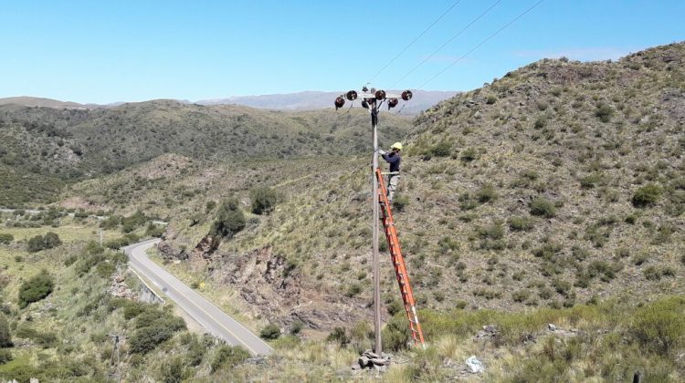 “Sueños Puntanos”: la obra del tendido de fibra óptica está en su fase final