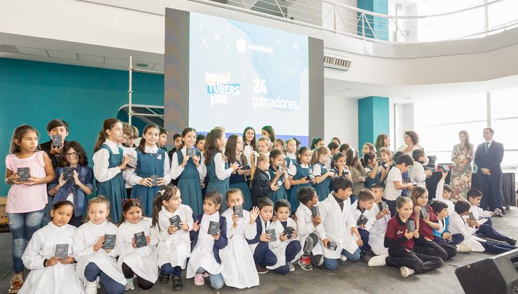 Los ganadores de Booktubers, “Sumá Leyendo” y Mentes Libres recibieron su premio