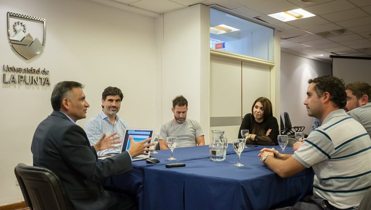 Cirujanos de San Luis participaron de una charla para la utilización de Watson For Oncology