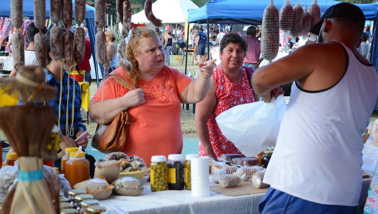 La Feria de Pequeños y Medianos Productores llega por primera vez a Merlo