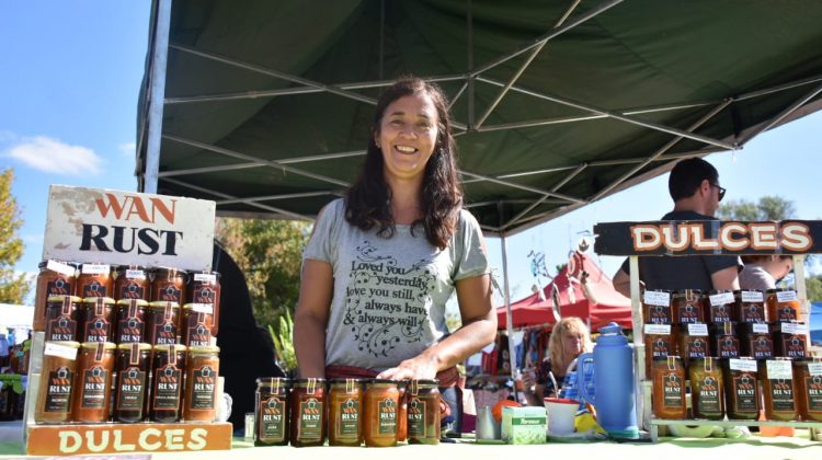 Ya se vive en Merlo la Feria de Pequeños y Medianos Productores