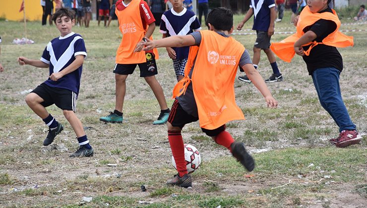 Más de 1.300 chicos gritaron goles en el regreso de “Merenderos en acción”