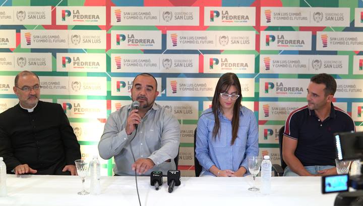 Daminato, Frontera, Peralta y Tamayo, en conferencia de prensa.