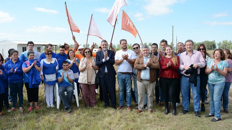 La Provincia comenzó a construir el nuevo edificio de APADIS en La Toma