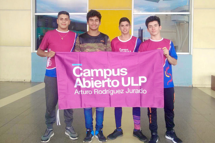 El equipo de lucha del Campus hizo podio en Buenos Aires y Oyola confirmó su lugar en la Selección.