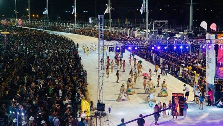 El “Sambódromo” de La Pedrera se viste de fiesta para recibir al Carnaval Provincial