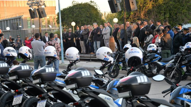 Seguridad y prevención del delito: la Policía de Villa Mercedes estrena 10 camionetas y 30 motos