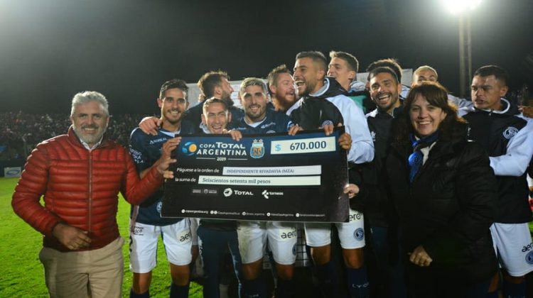 Independiente Rivadavia de Mendoza venció a Midland y avanzó en la Copa Argentina, que regresó a San Luis
