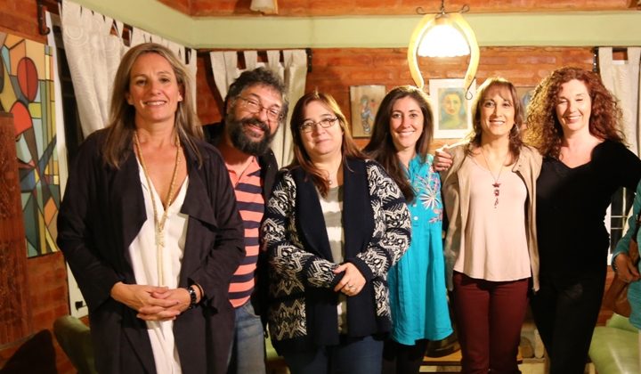 El grupo de artistas plásticas “Argonautas” dijo presente en la “Noche de las Artes”