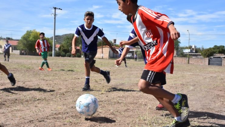 El “Abrazo Futbolero” llegará a Alto Pencoso