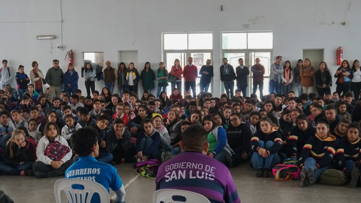 Más de 800 alumnos recibieron las “Charlas DAR”