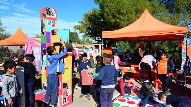 Cientos de vecinos de Villa de la Quebrada aprovecharon la llegada de “Hoy en tu Pueblo”