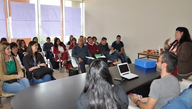 Primer encuentro para la elaboración del Diseño Curricular de Educación Secundaria para Jóvenes