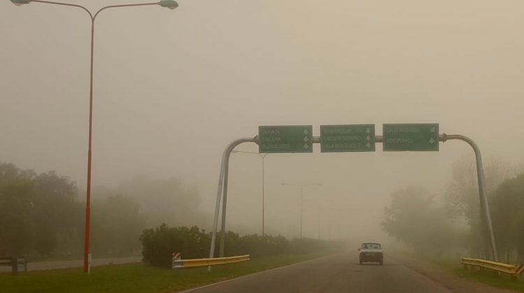 Viento, frío y probables lluvias dominarán la mañana de este jueves