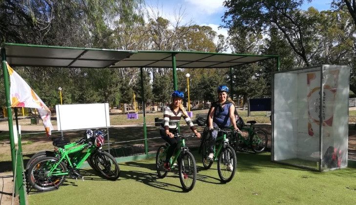 Gran adhesión de la gente al servicio de bicis gratis en el Parque de las Naciones