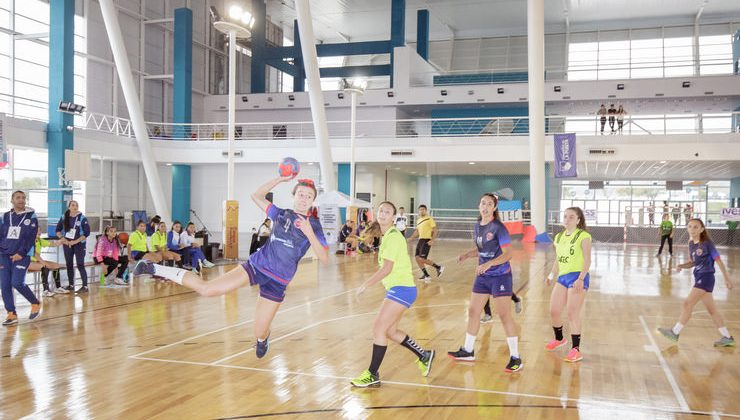 El Nacional de Clubes de Handball se disfruta en San Luis
