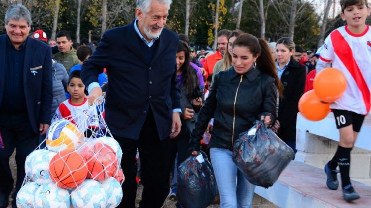 Un nuevo espacio para toda la familia: el gobernador inauguró en San Pablo un amplio polideportivo