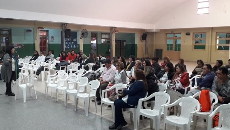 Directivos y docentes de la Región Educativa V conocieron el nuevo Diseño Curricular de Educación Primaria