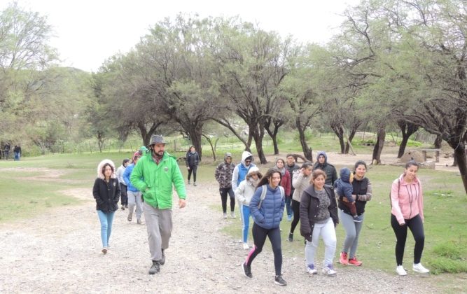 Alumnos del curso de Asistente Turístico en Áreas Naturales Protegidas visitaron el Parque Provincial Bajo de Véliz