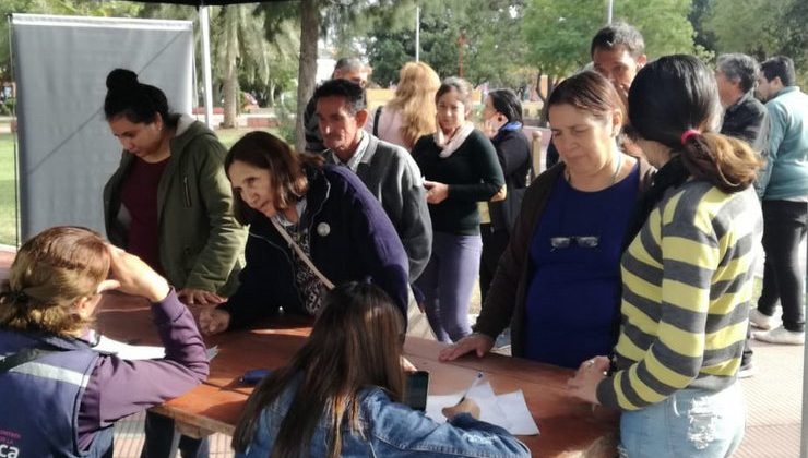 Creciente interés en la capital y el interior para acceder al Plan “Una familia, una huerta”