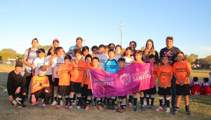 Más de 500 personas disfrutaron del “Abrazo Futbolero” en Balde