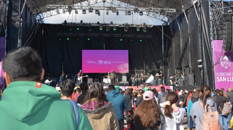 “Este tipo de eventos le hace bien a la cultura del rock”