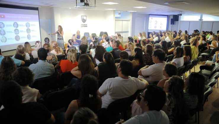 La capacitación docente en herramientas digitales de Google finaliza en julio