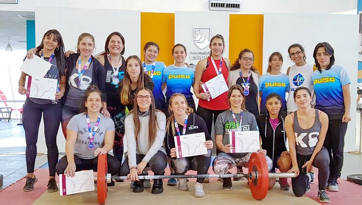 El segundo torneo de levantamiento olímpico fue furor en el Campus de la ULP