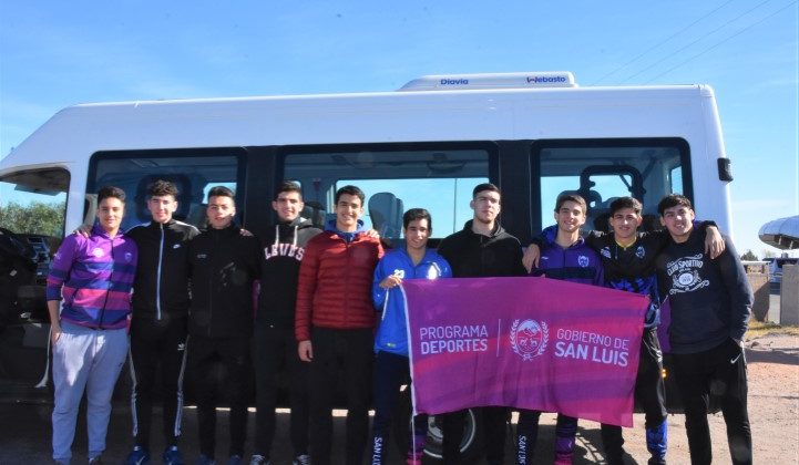 Con apoyo del Gobierno provincial, San Luis partió rumbo al Regional de Básquet U19