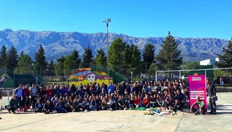 Con más de 150 asistentes se llevó a cabo una capacitación sobre el juego en Villa de Merlo