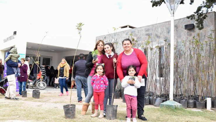 El plan “Una familia, una huerta” finalizó la semana con entregas en el departamento Pringles