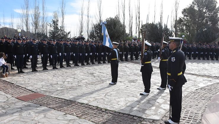 Estudiantes del Instituto Superior de Seguridad Pública juraron lealtad a la Bandera