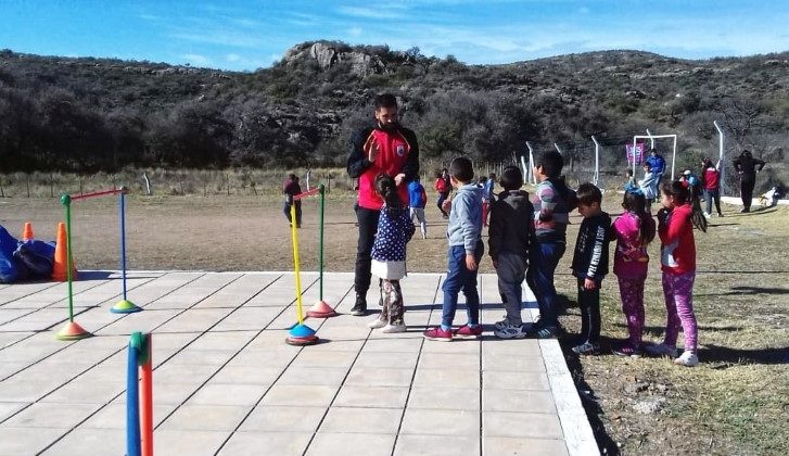 Los Juegos Intercolegiales de primaria llegaron al paraje Casa de los Tigres