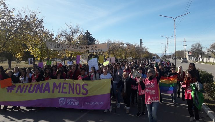 Más de 500 personas marcharon en Tilisarao junto a la Secretaría de la Mujer