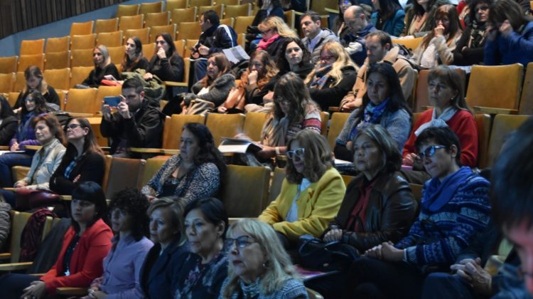 La ministra Sosa Araujo participó de un encuentro sobre prevención de consumos problemáticos