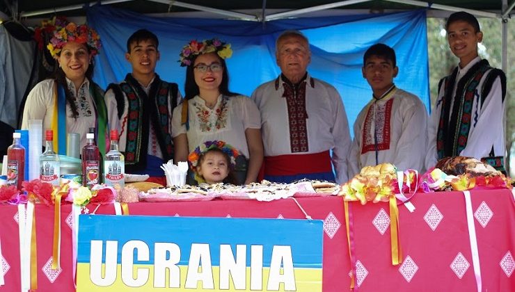 “Una vuelta por el mundo”: organizan una muestra de colectividades en el edificio de Turismo