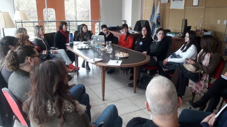 Adriana Bazzano y Eugenia Catalfamo se reunieron con personas que trabajan en la temática de género   