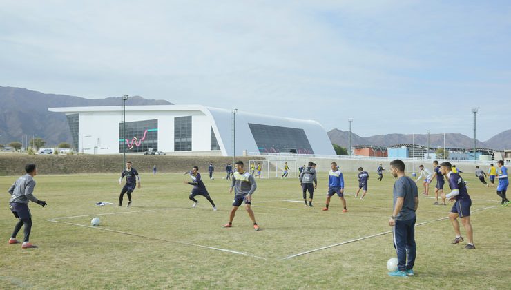 Juventud fortalece su pretemporada en el Campus de la ULP